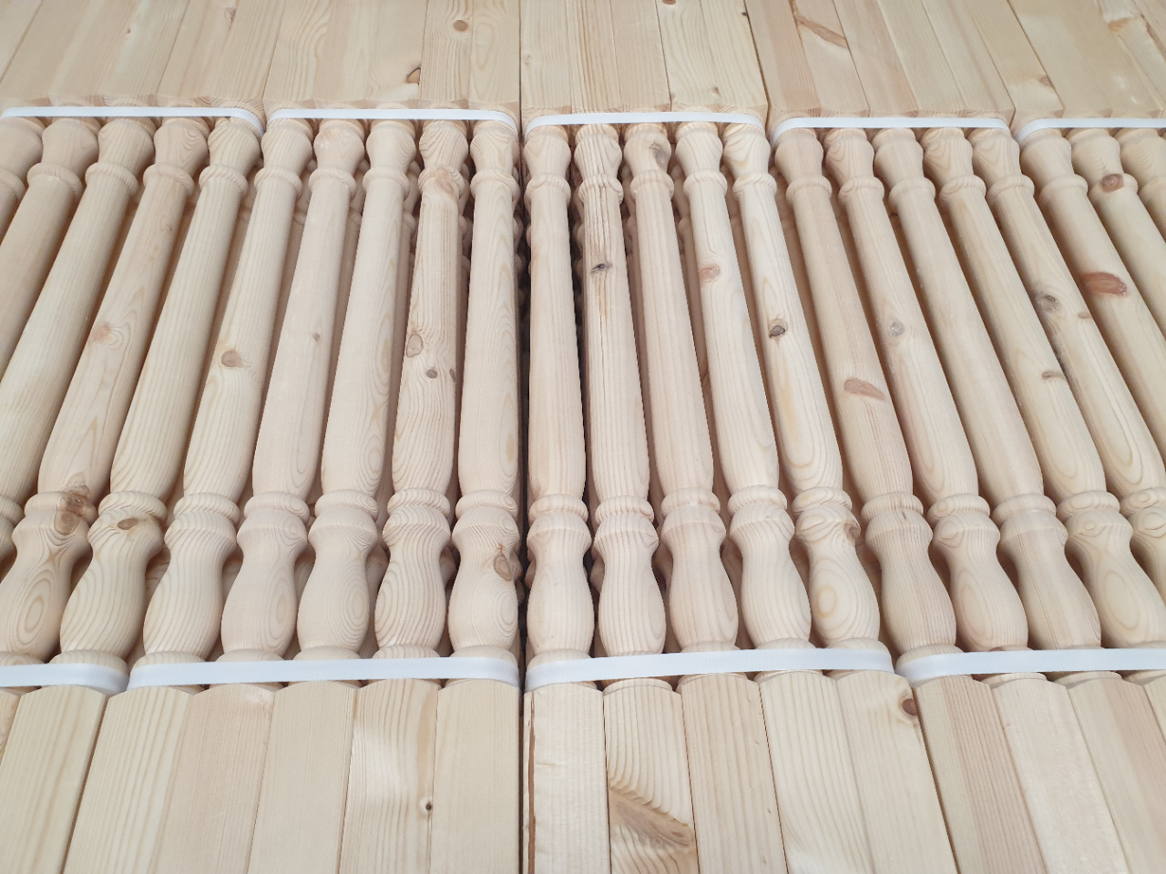 Buy staircase spindles